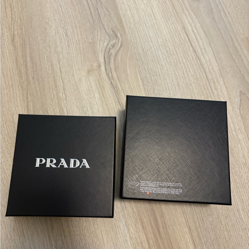 Authentic Prada box - Picture 3 of 3